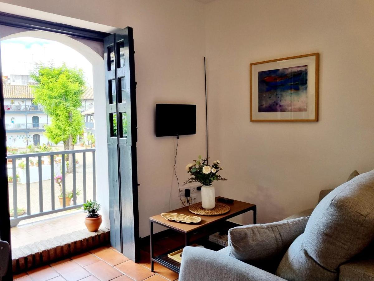 Con Patio Sevillano Apartamento *
